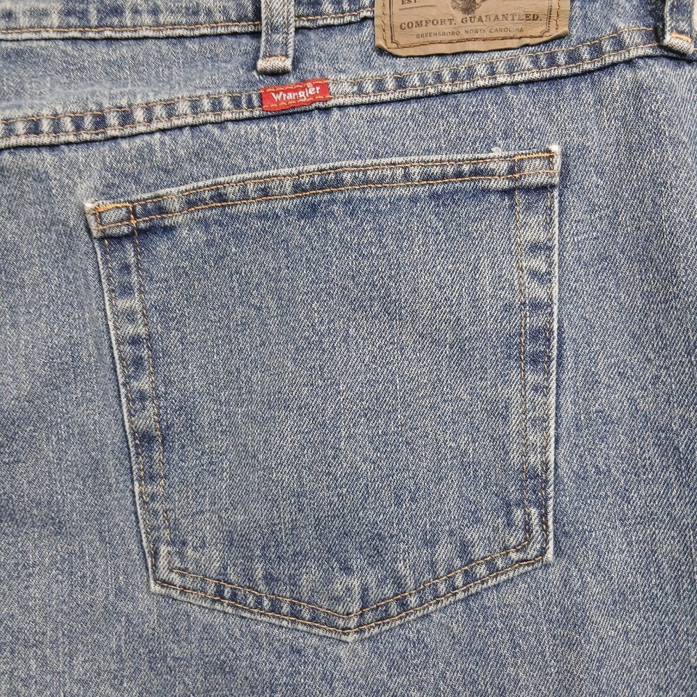 Wrangler Big & Tall Light Wash 100% Cotton Straight Leg Jeans 50x30 - Picture 9 of 10